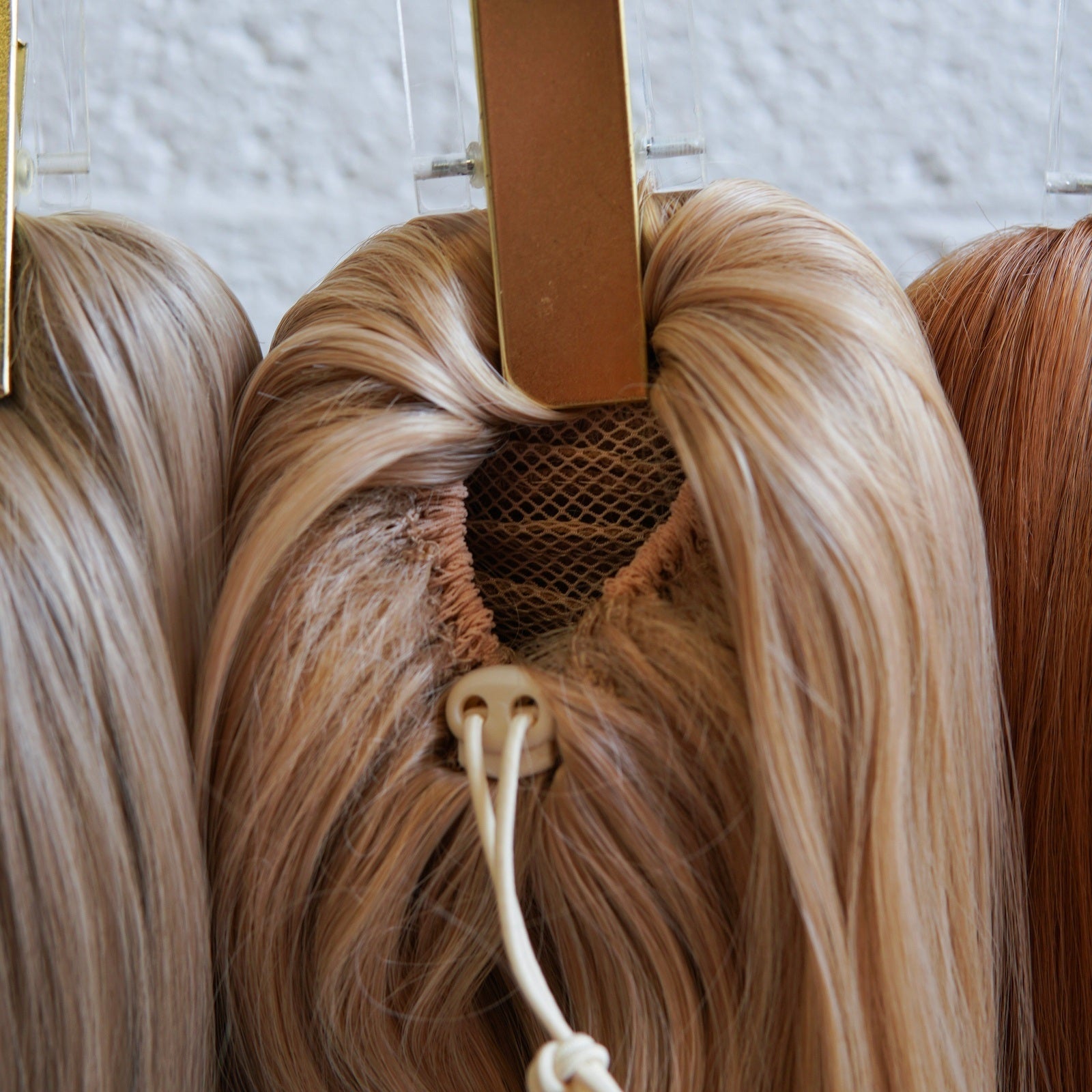 HOLLYWOOD Synthetic 24” Loose Curl Ponytail - Milk & Honey Wigs