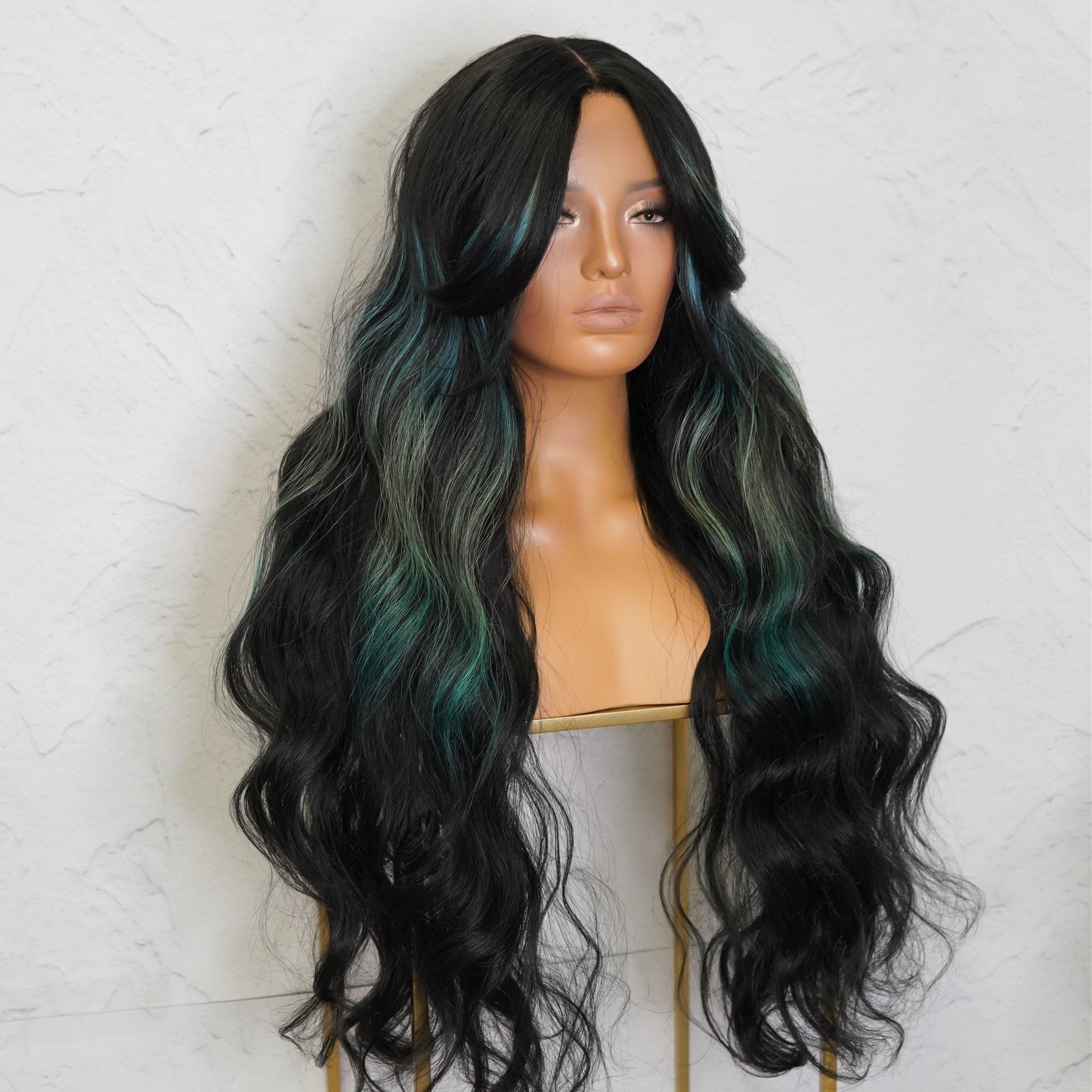 PIPER Ocean Lace Front Wig - Milk & Honey